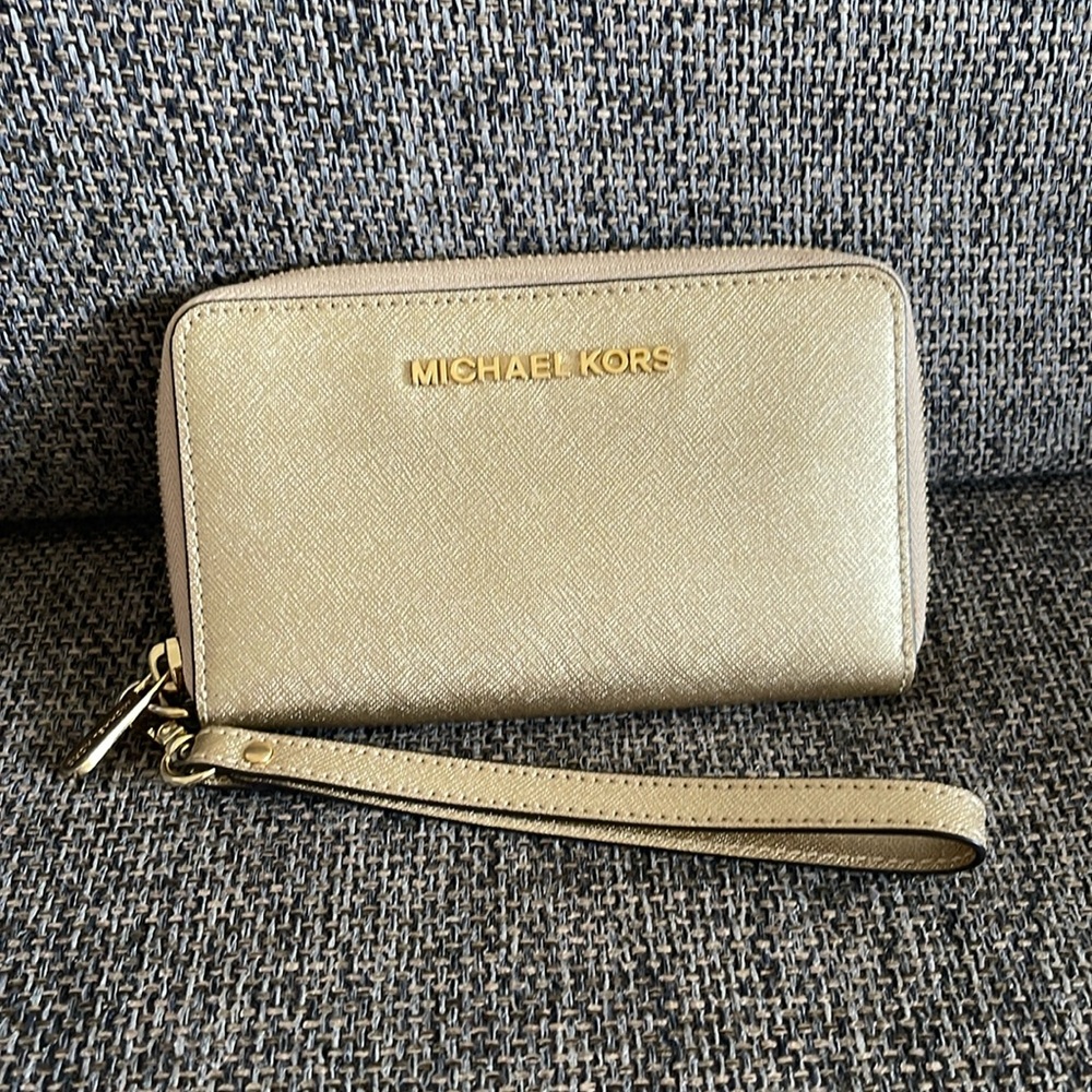 Michael Kors Jet Set Wallet